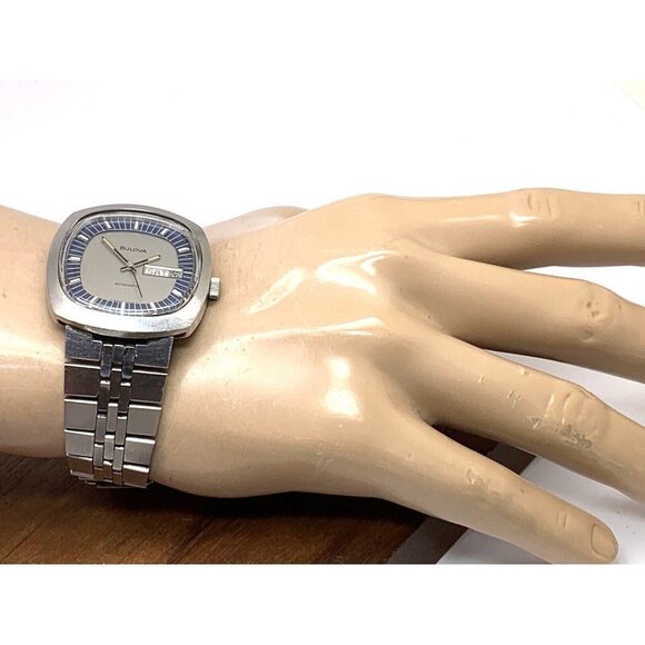 Bulova Men's Watch 7366 Vintage 1970's N3 Swiss Automatic Blue Silver Di… - Picture 4 of 14